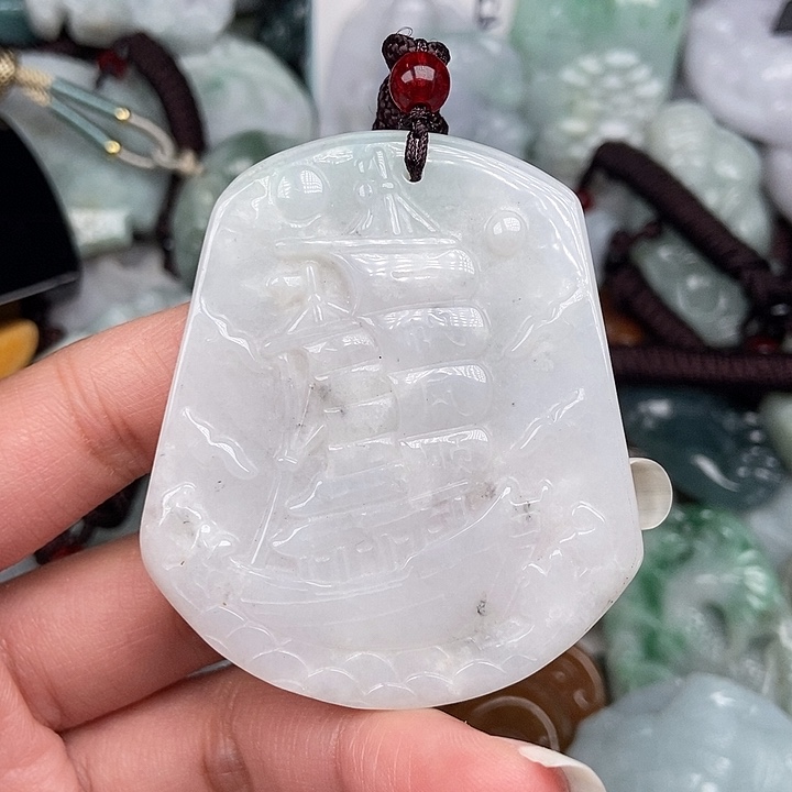 颈饰未镶嵌翡翠翡翠