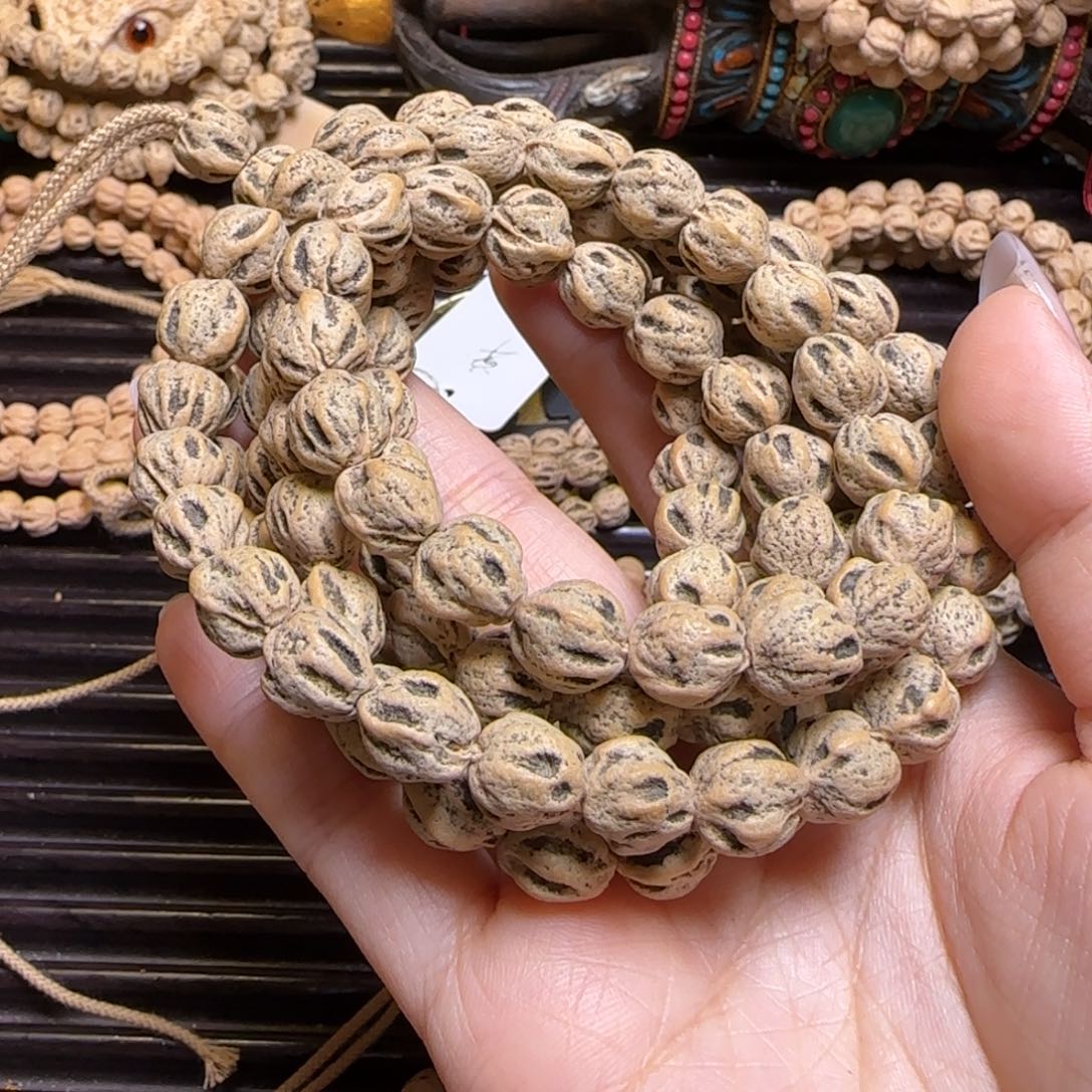 柏香籽/百香籽吊坠暴**练