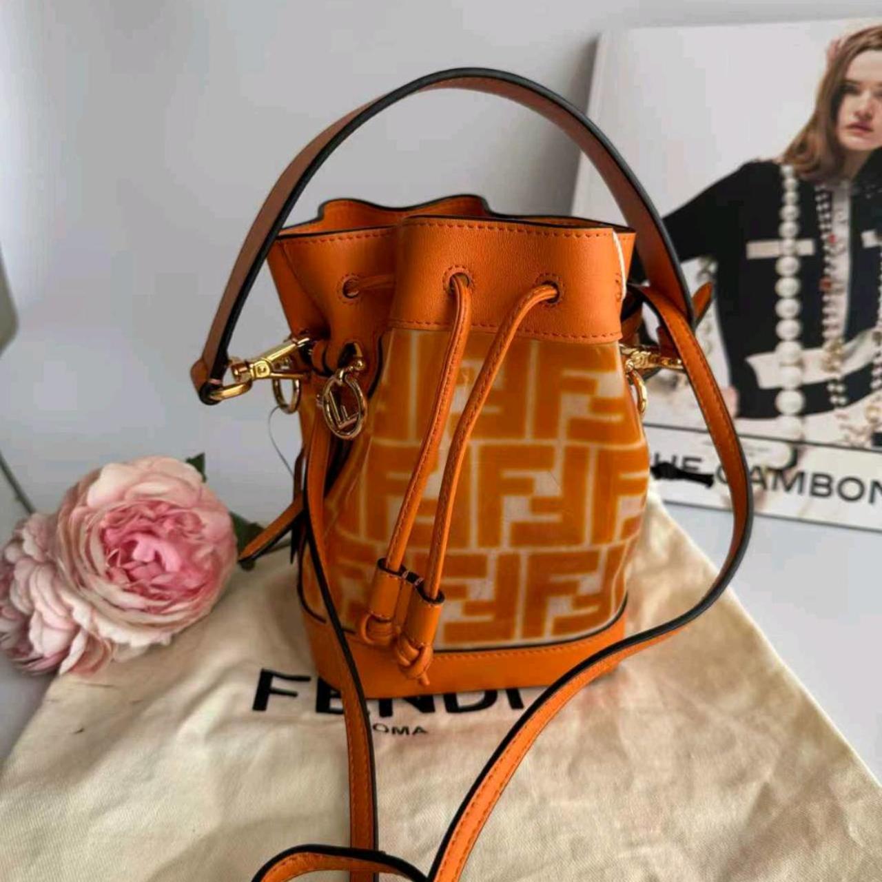 95新 FENDI/芬迪 小野专属/单肩包/DY7555