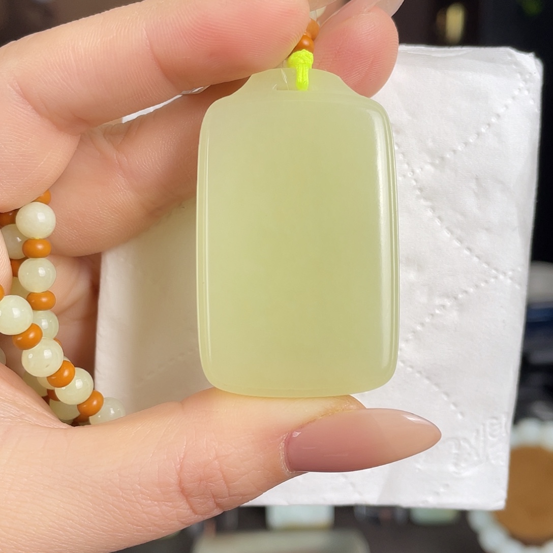 和田玉未镶嵌颈饰定制发货