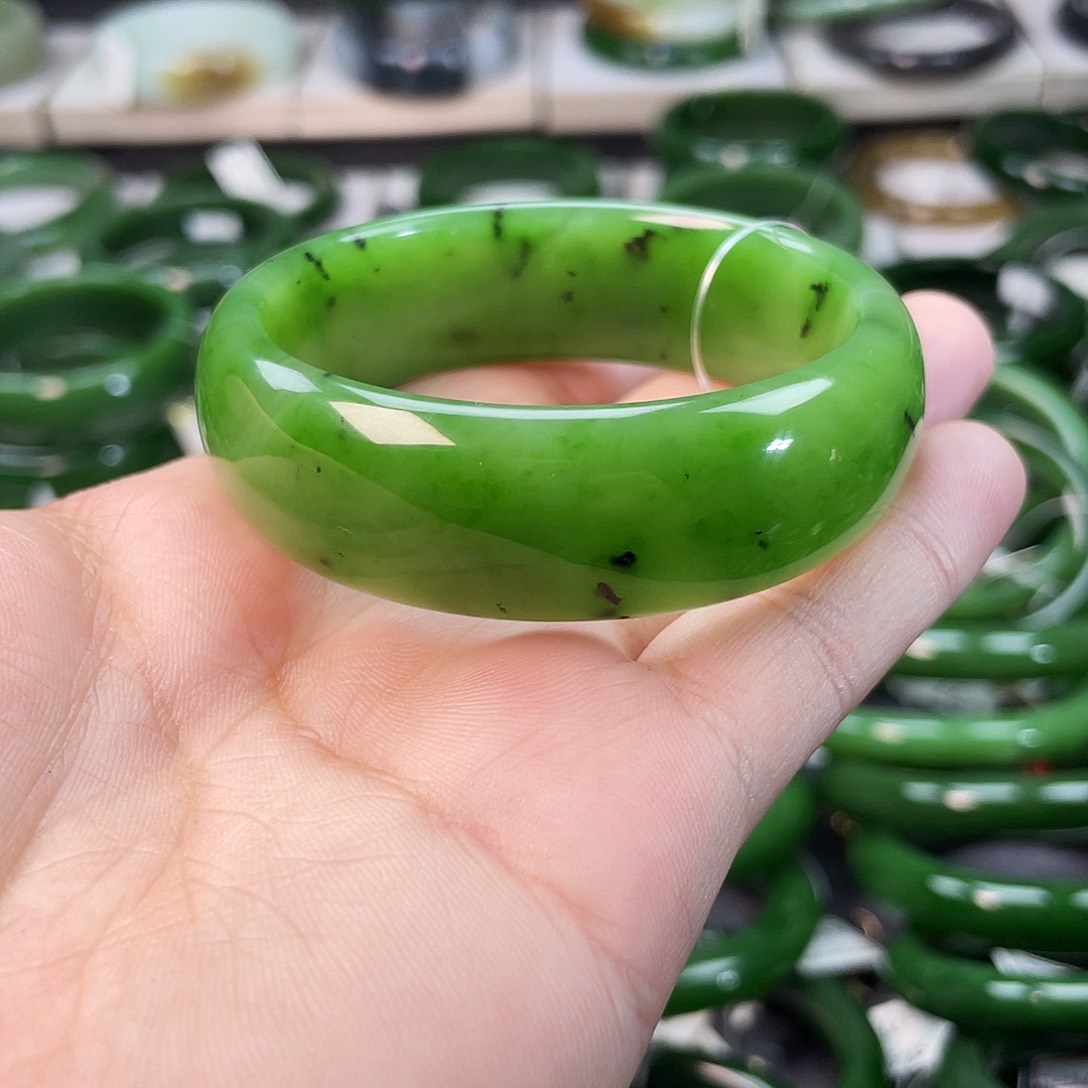和田玉（碧玉）手镯未镶嵌
