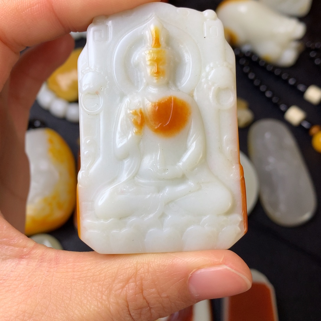 和田玉颈饰未镶嵌