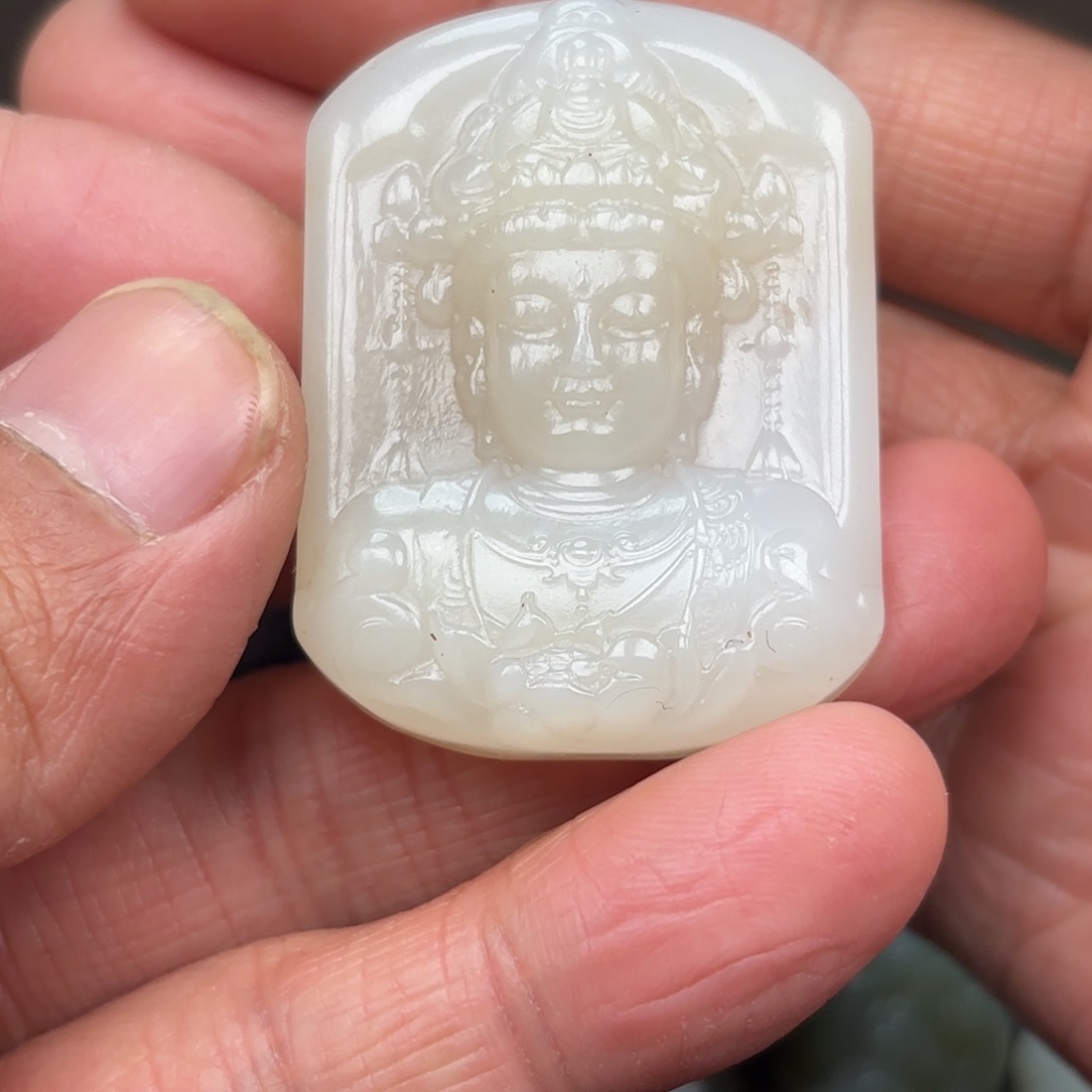 和田玉吊坠未镶嵌