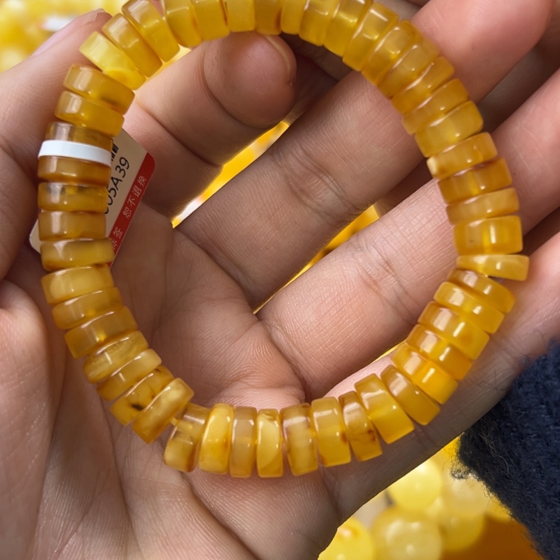 琥珀珠宝奇石未镶嵌