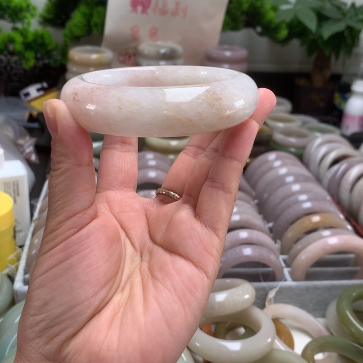 石英质玉未镶嵌手镯