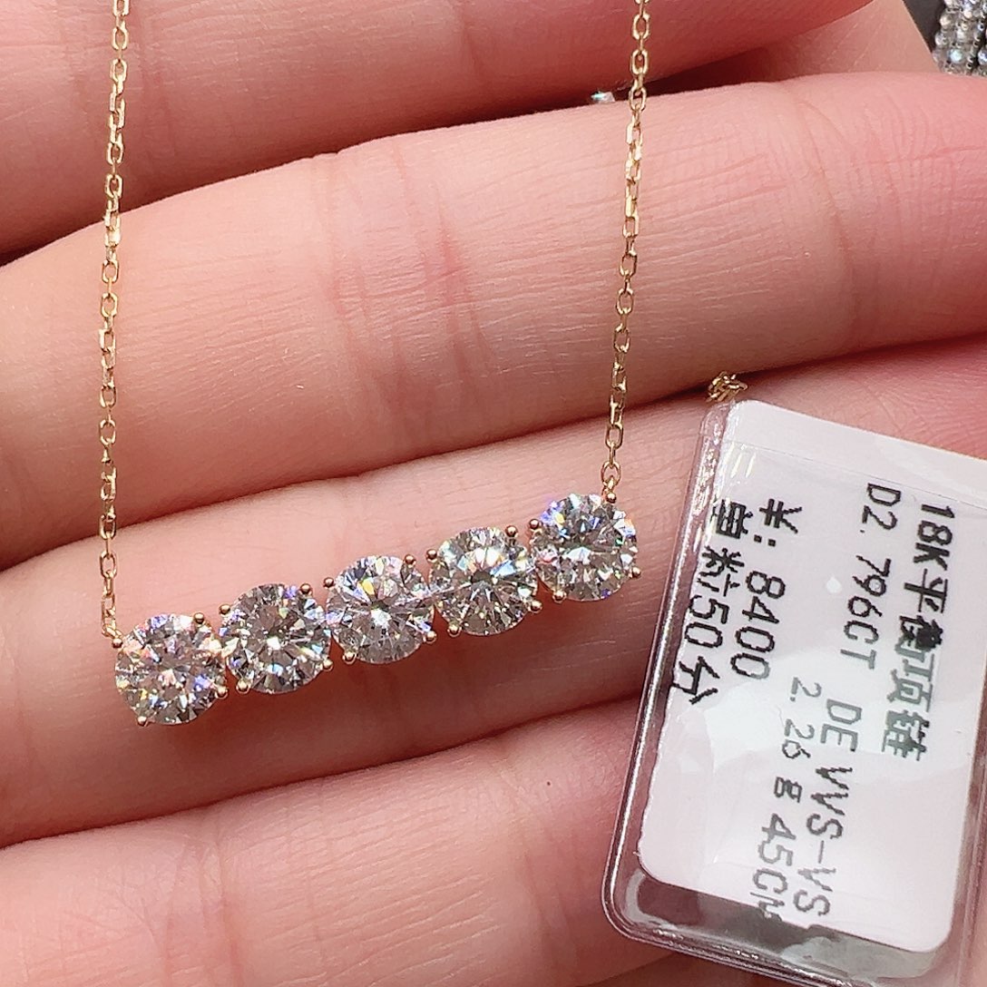 套链实验室培育钻石18K金镶嵌单颗56分，平衡木k黄项链