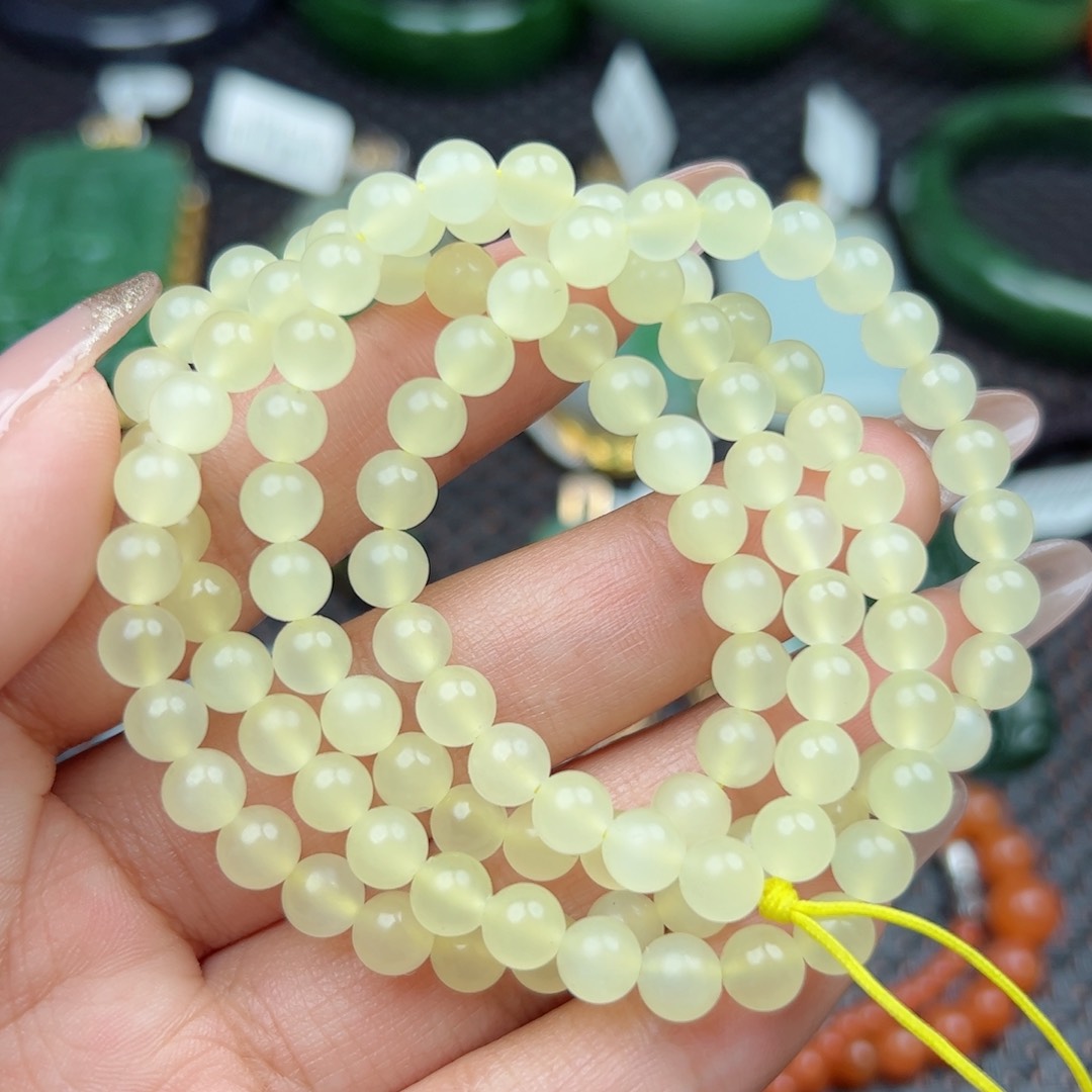 和田玉吊坠未镶嵌