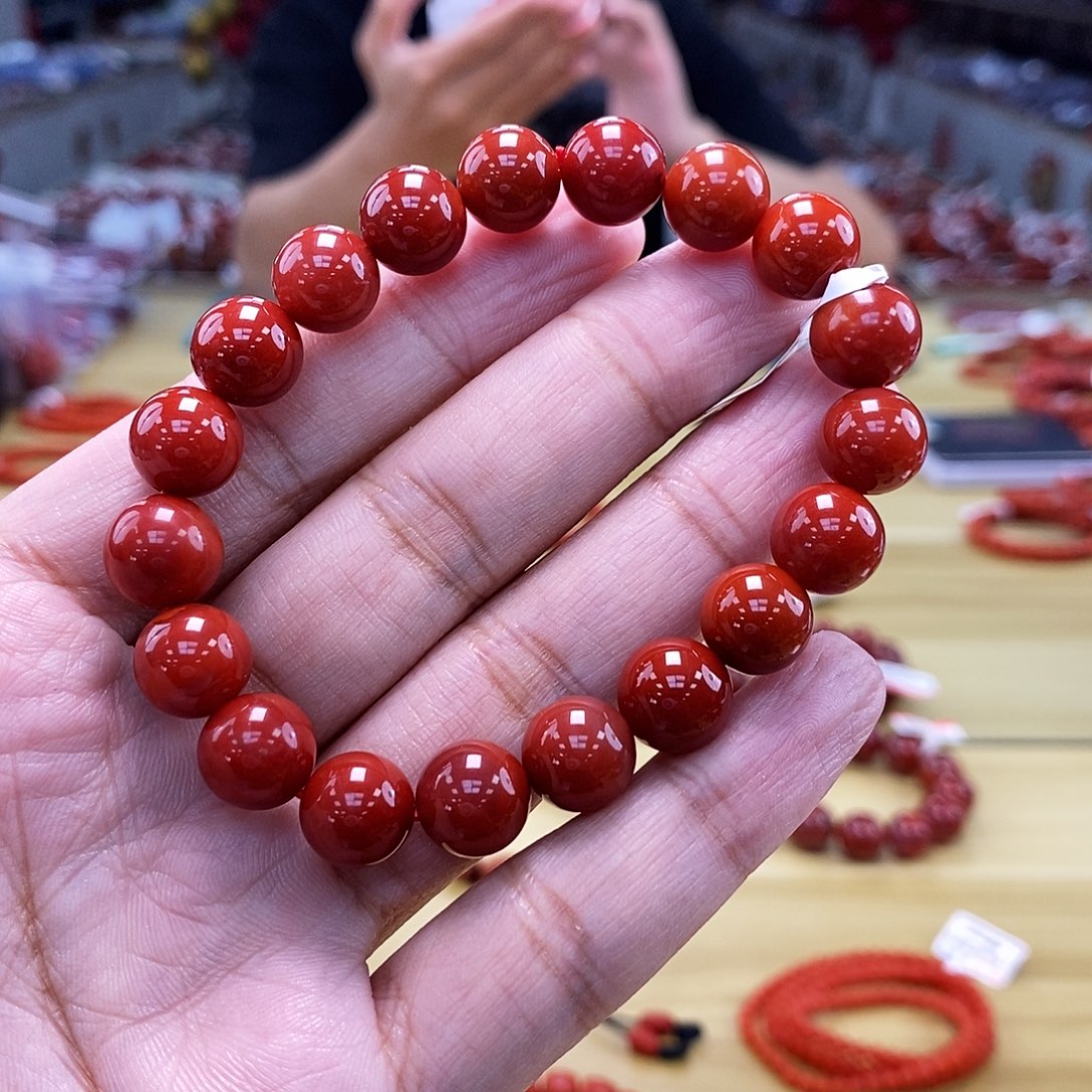 保山南红精品（云端）圆珠单圈 10+mm 多样性发一