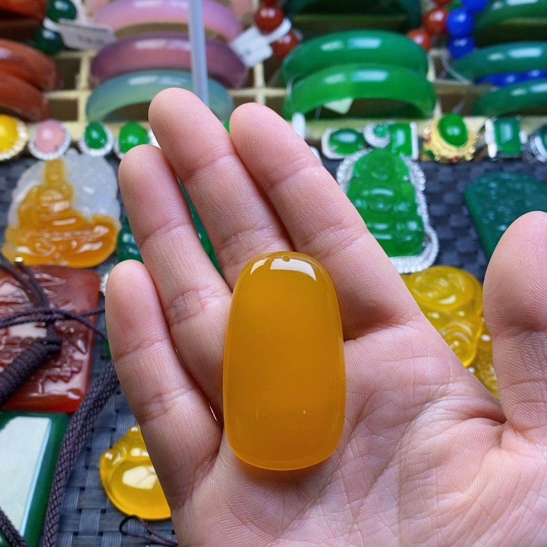 一***）玛瑙/玉髓未镶嵌颈饰