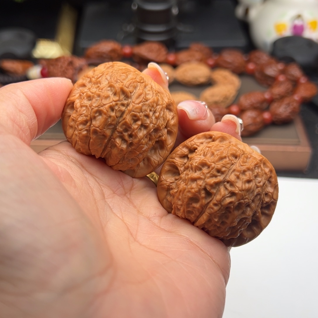 文玩核桃把件血麒麟42