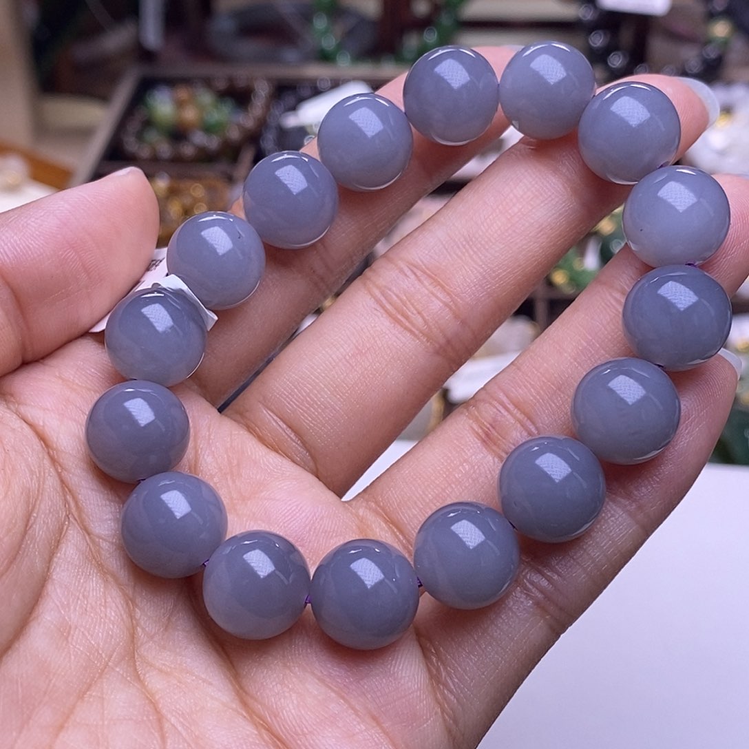 颈饰未镶嵌和田玉毕业级老坑料高冰烟紫手链12m