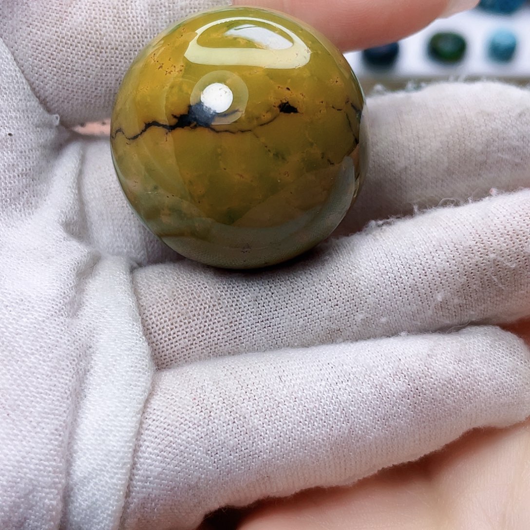 绿松石未镶嵌饰品