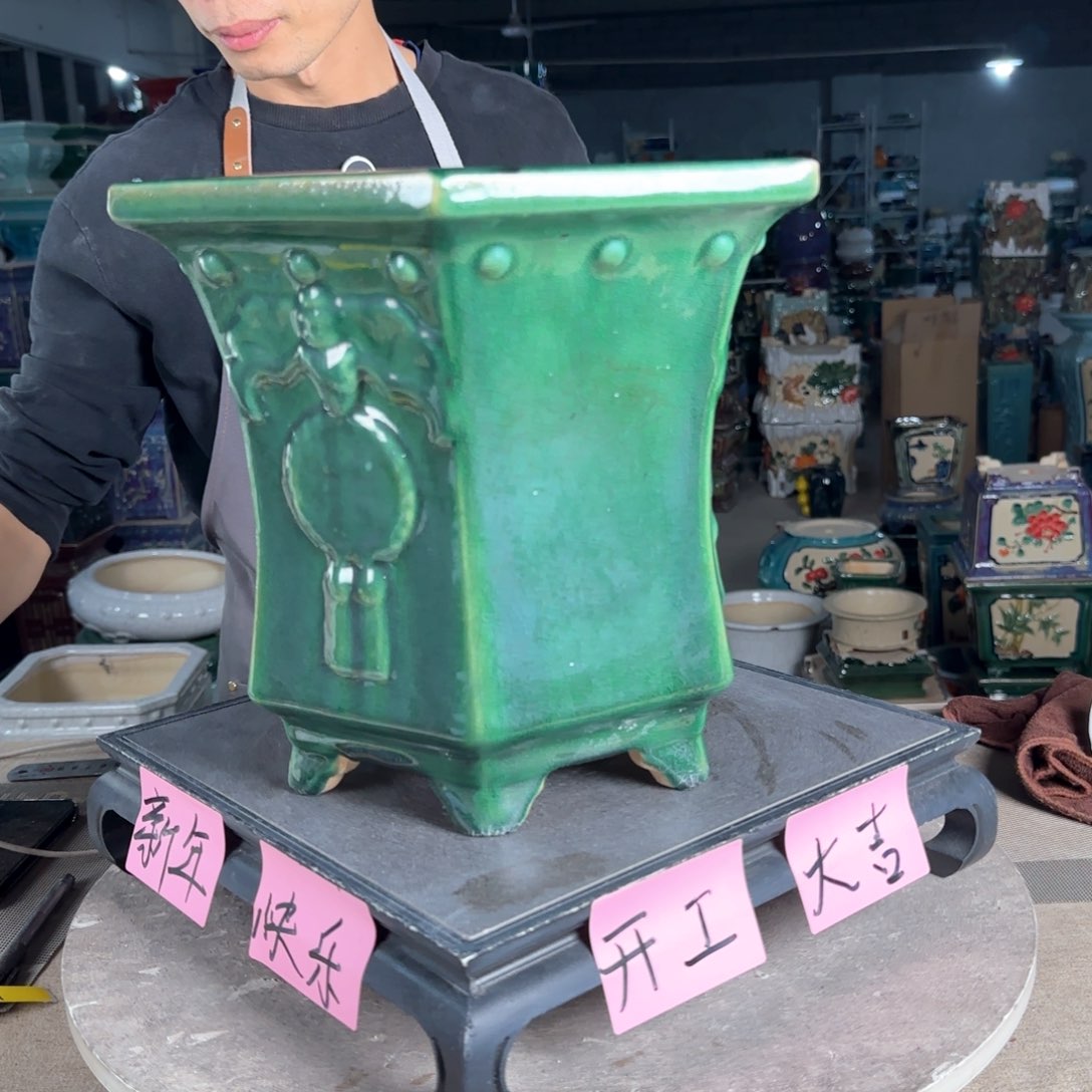 一风堂石湾花盆。微瑕