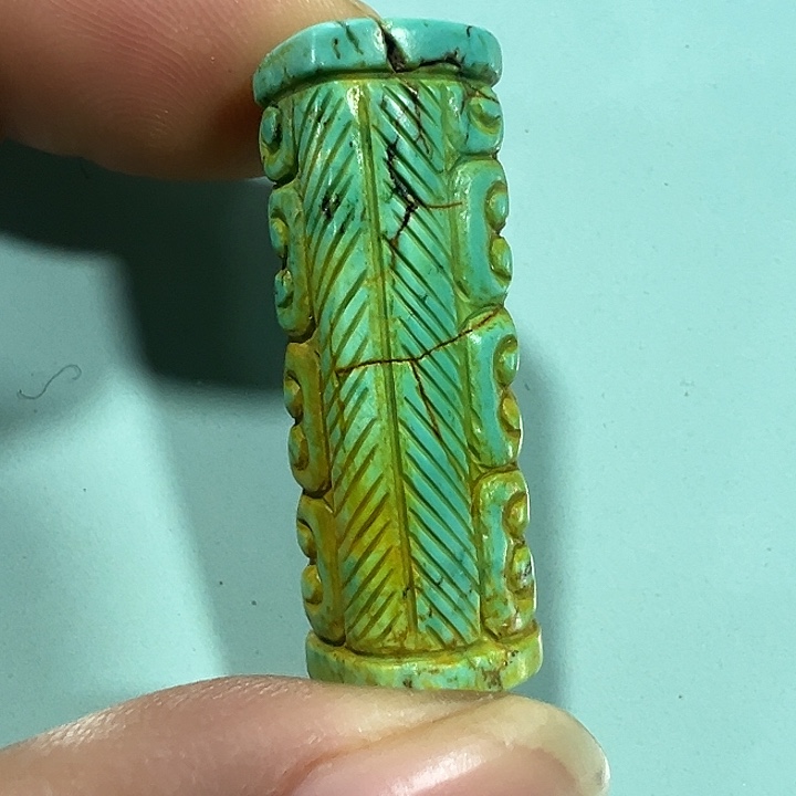 透闪石质玉未镶嵌挂件