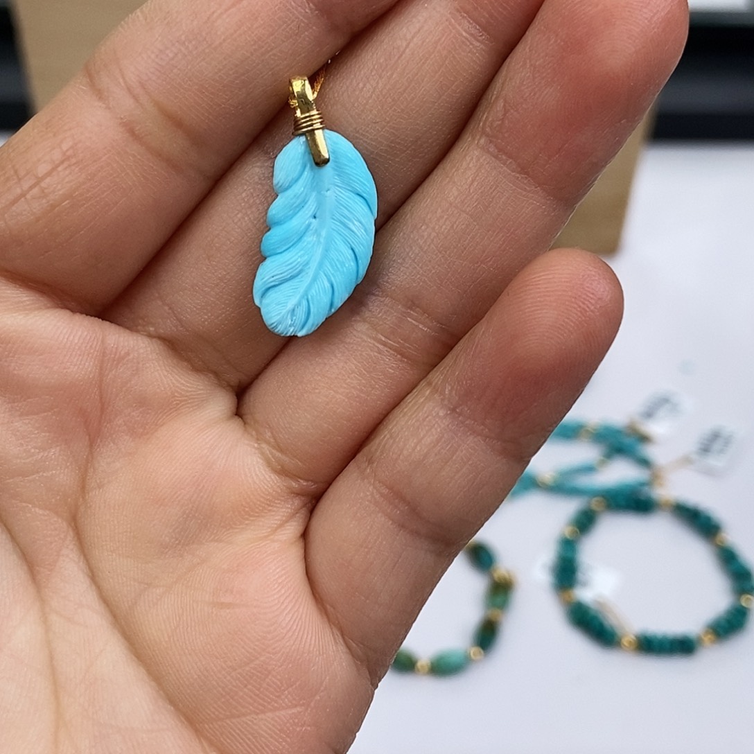 绿松石18K金镶嵌珠宝奇石