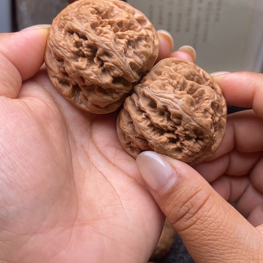 文玩核桃把件44.5大粗筋