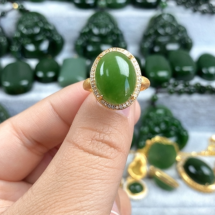 和田玉（碧玉）未镶嵌颈饰