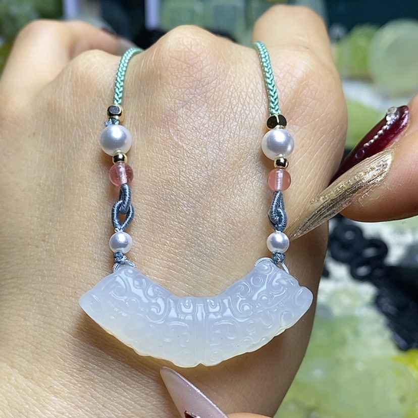 【闪购商品】蛇纹石玉颈饰未镶嵌