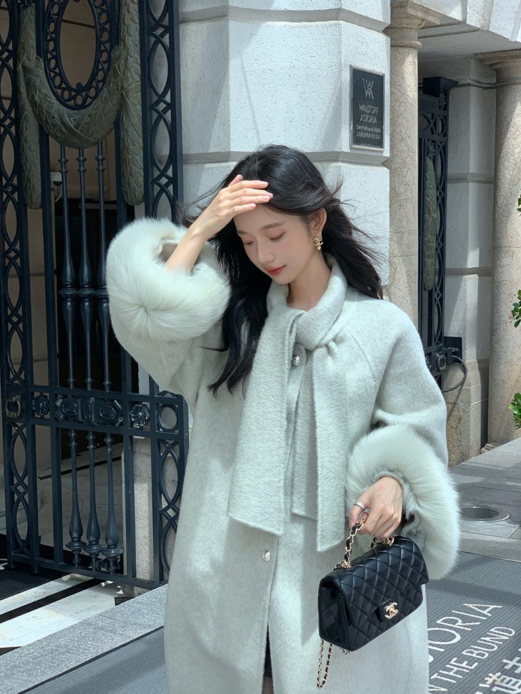DayeeFur【半岛弥香】定制围巾款双面羊毛大衣狐狸毛袖口毛呢外套