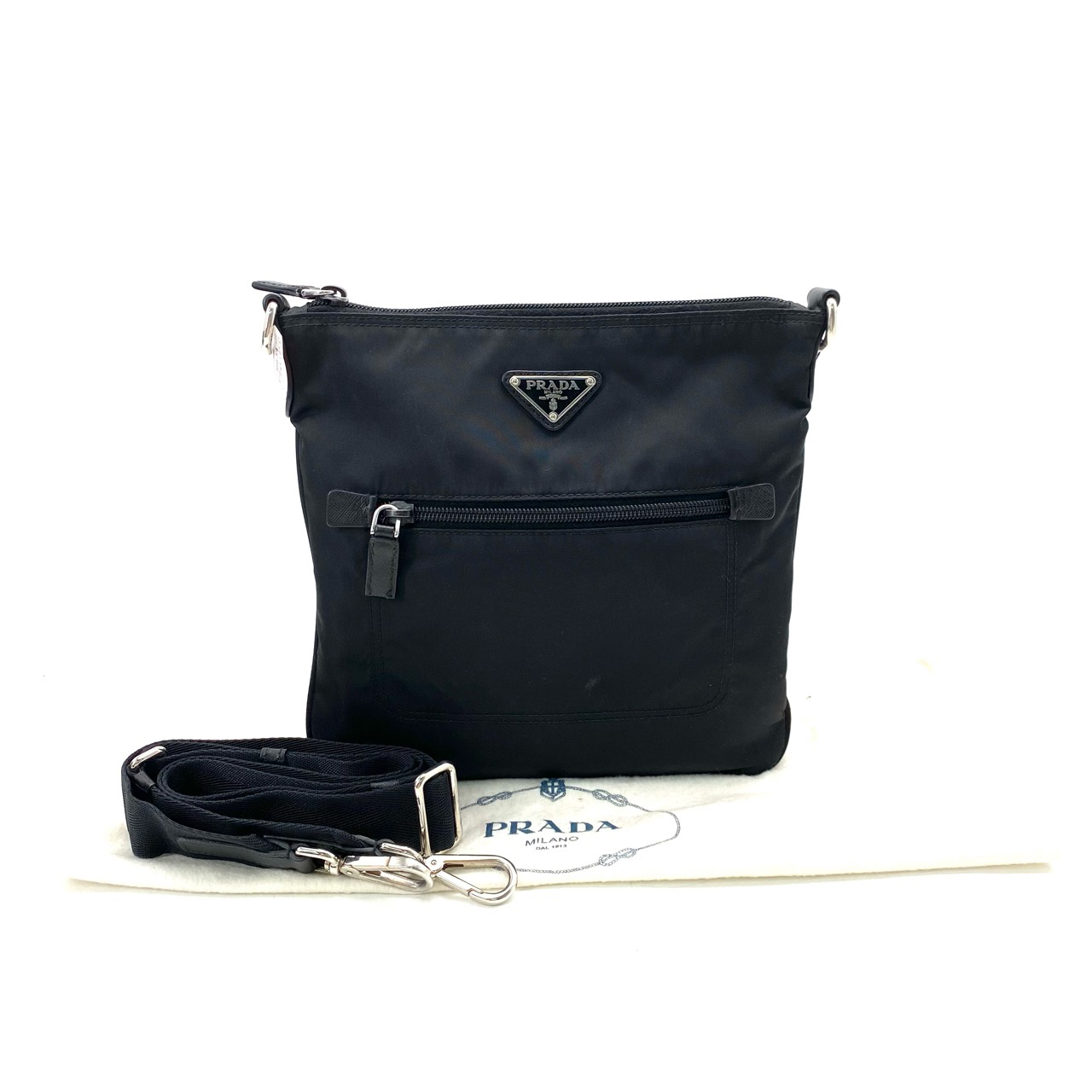 99新 Prada/普拉达 黑色尼龙小号斜挎包 尺寸25/24时尚经典男士