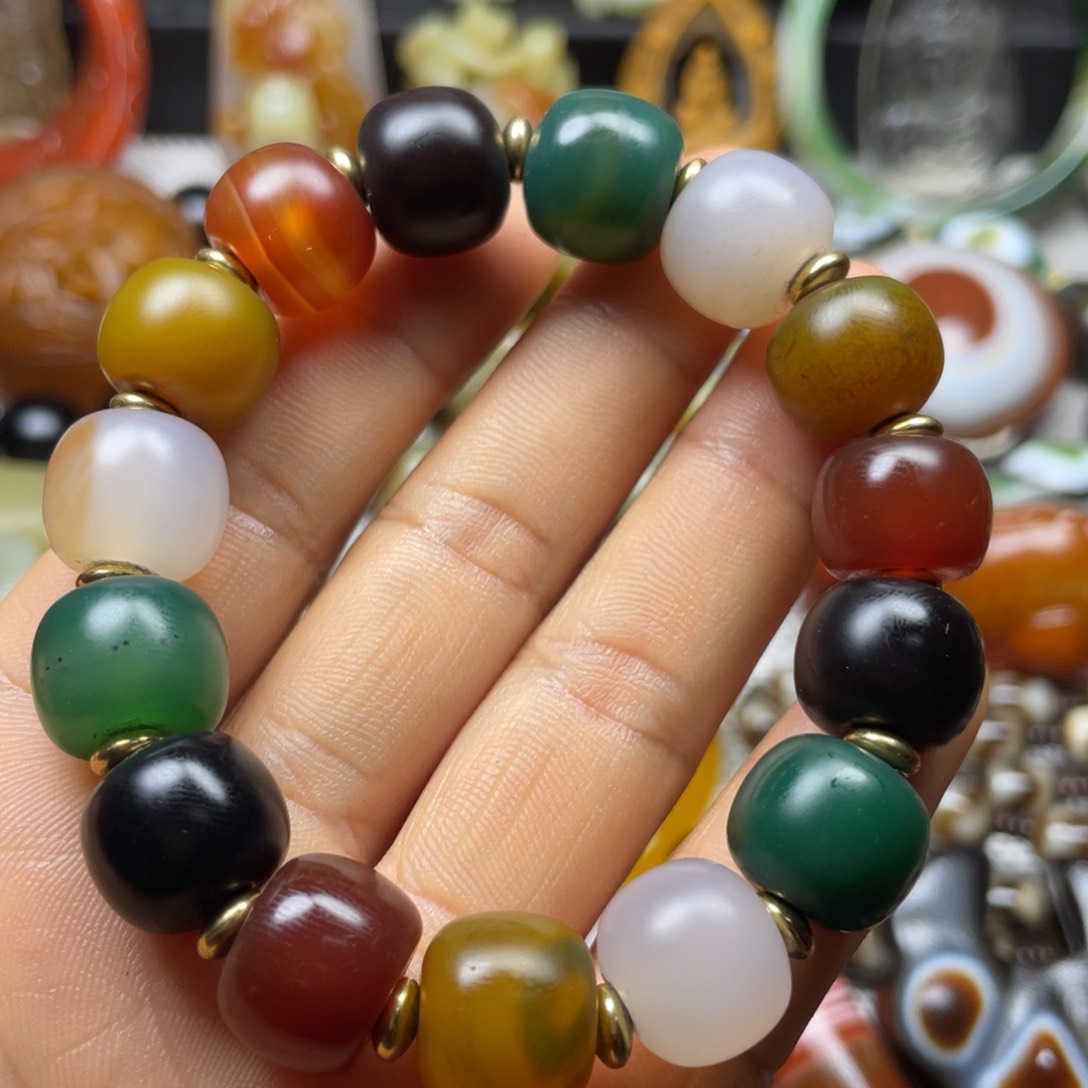 玛瑙/玉髓颈饰未镶嵌