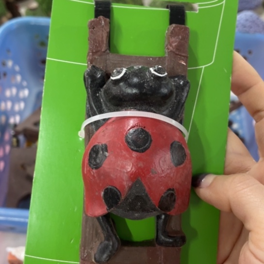 摆件               微瑕。
