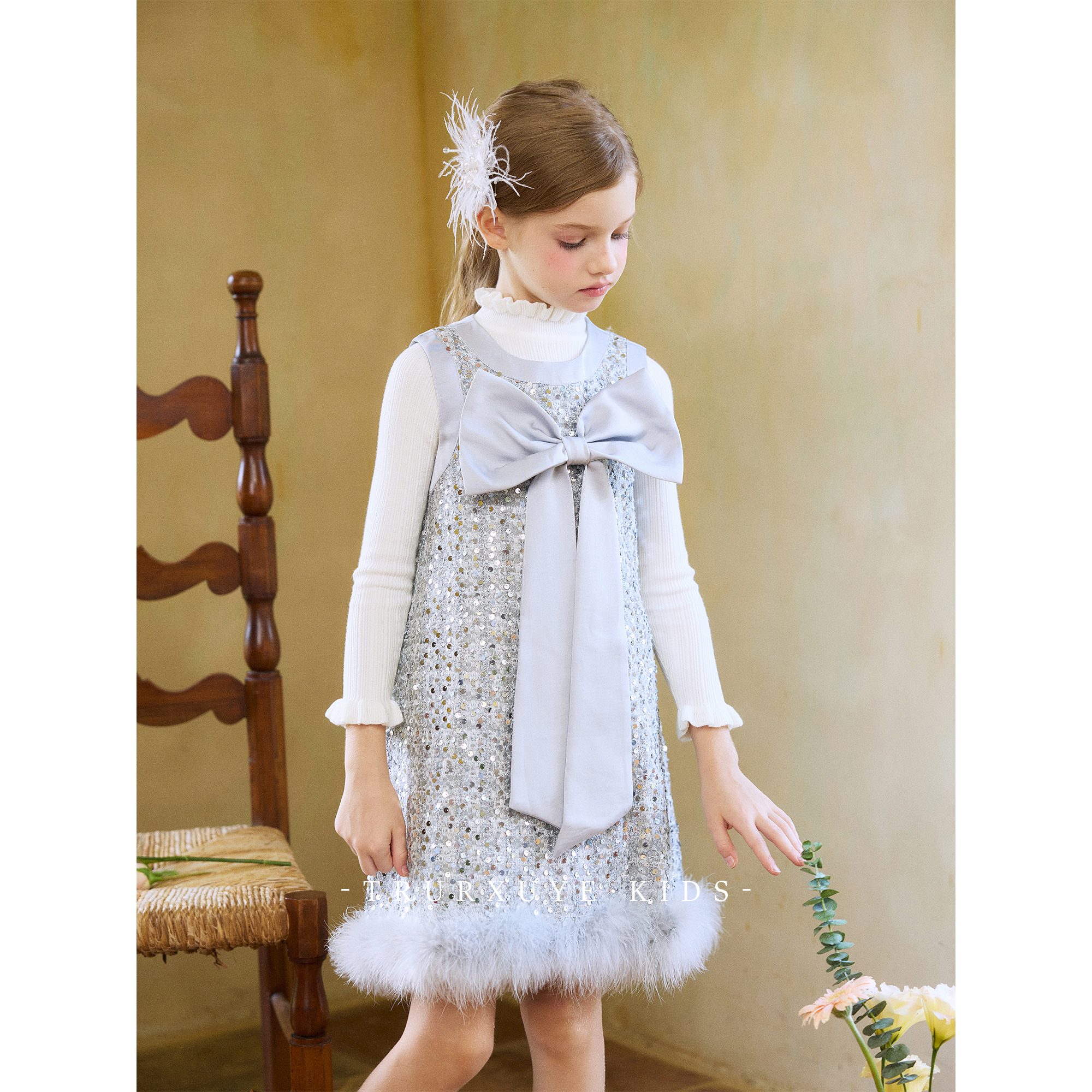 初煦 女童秋季小众轻奢礼服裙气质连衣裙亮片背后大蝴蝶结公主裙