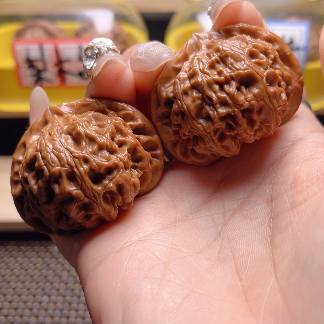 文玩核桃把件宫灯