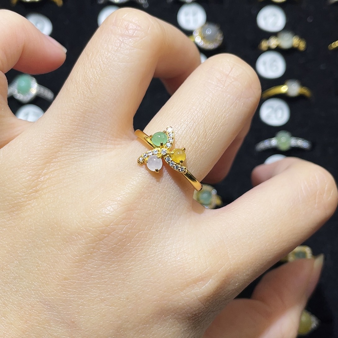 翡翠未镶嵌戒指戒指