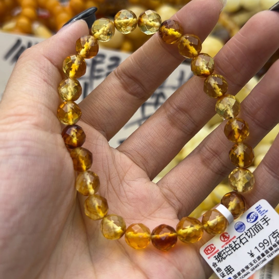 琥珀珠宝奇石未镶嵌