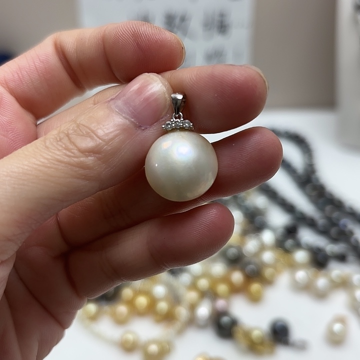 银S925镶嵌拼合珍珠（马贝珠）颈饰