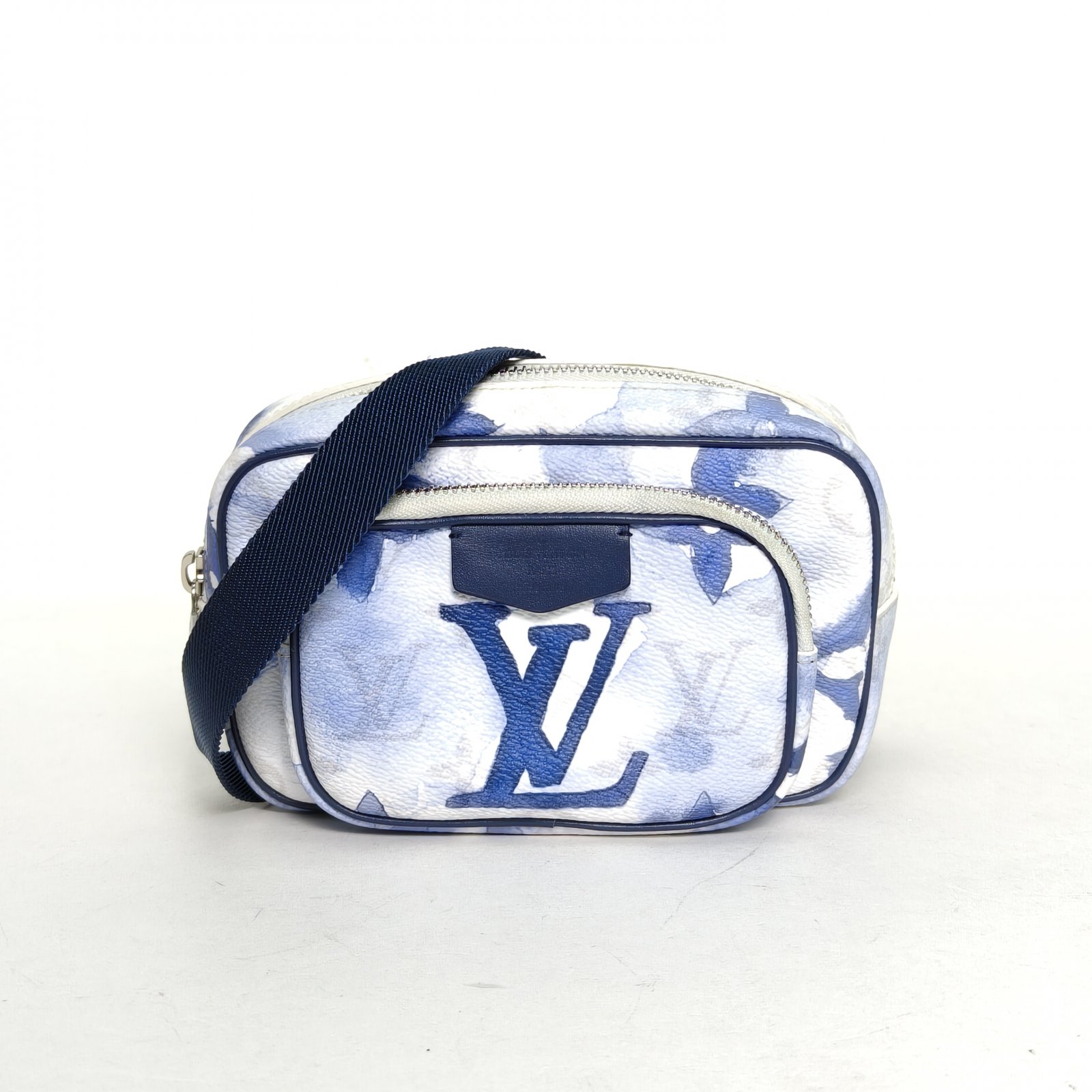 95新 LouisVuitton/路易威登 【娇PVC芯片水墨画系列相机包 825092