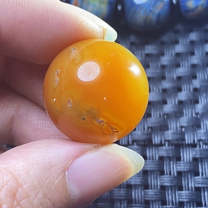 向***暖玛瑙/玉髓未镶嵌颈饰