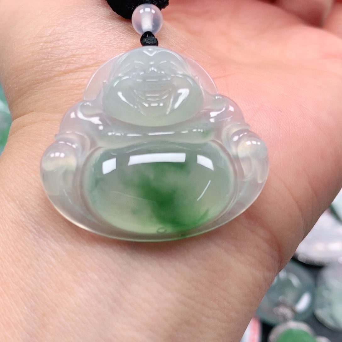 翡翠颈饰未镶嵌天然翡翠