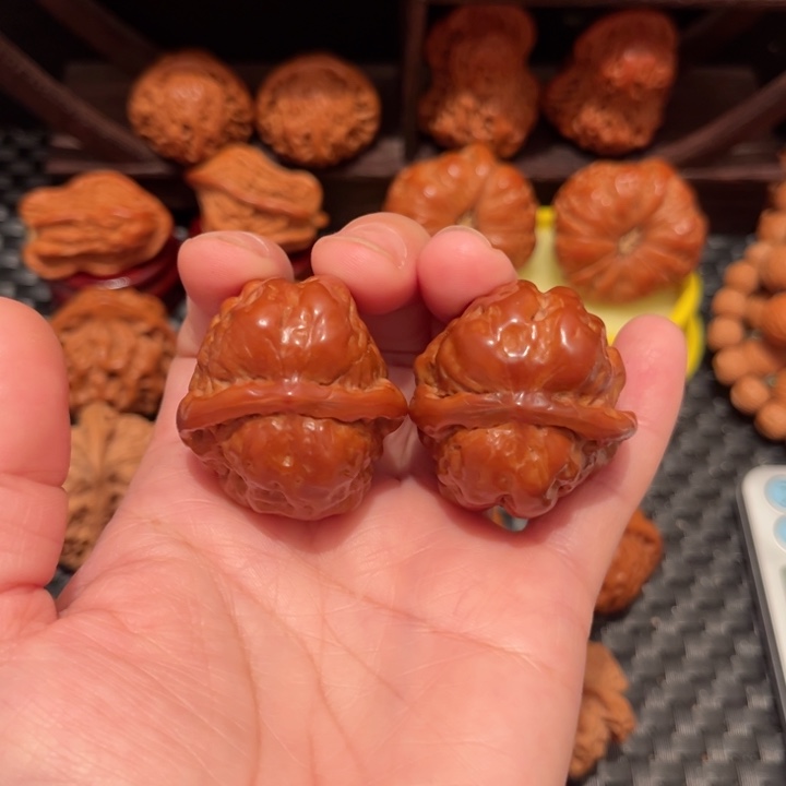 文玩核桃把件蛤蟆头（龟背）35