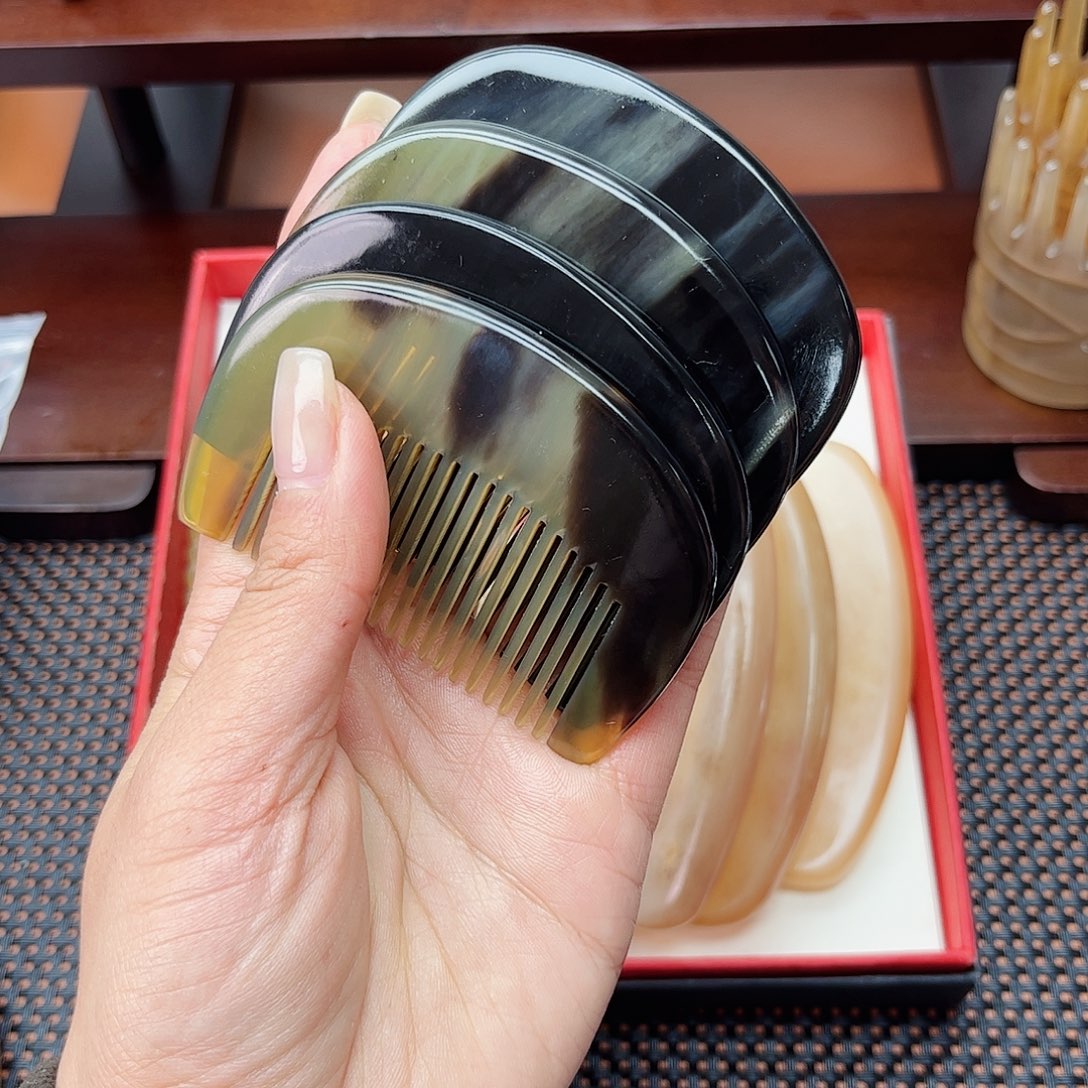 手工制作纯牛角梳子
