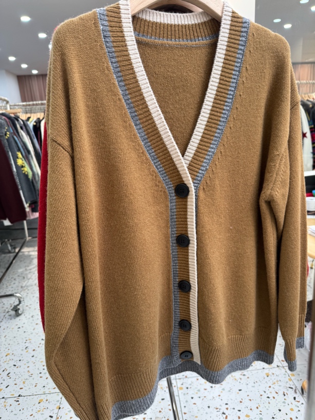 7562针织衫V领开襟厚毛衣女冬