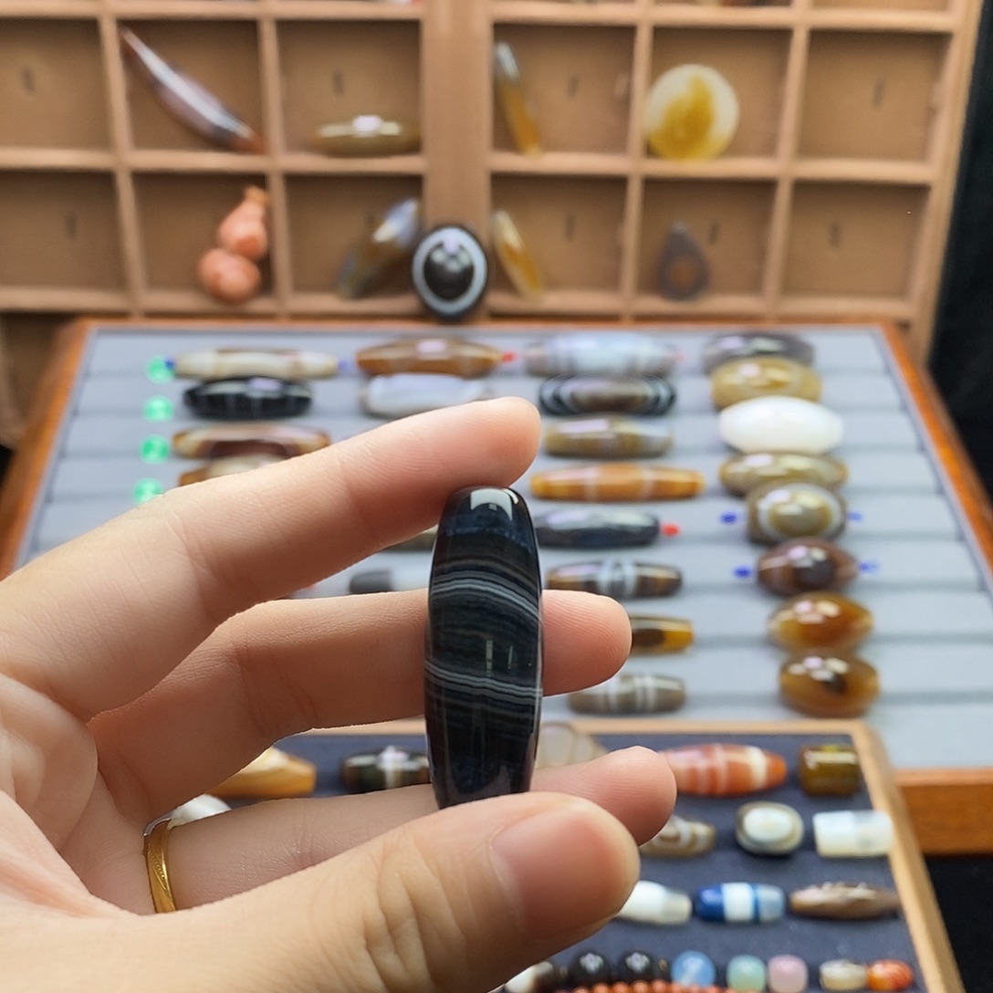 玛瑙/玉髓颈饰未镶嵌