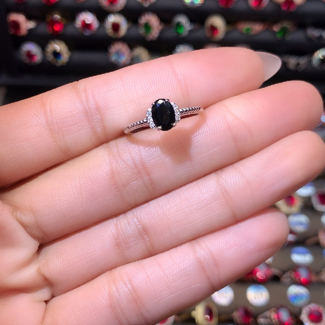 蓝宝石戒指银S925镶嵌5.7