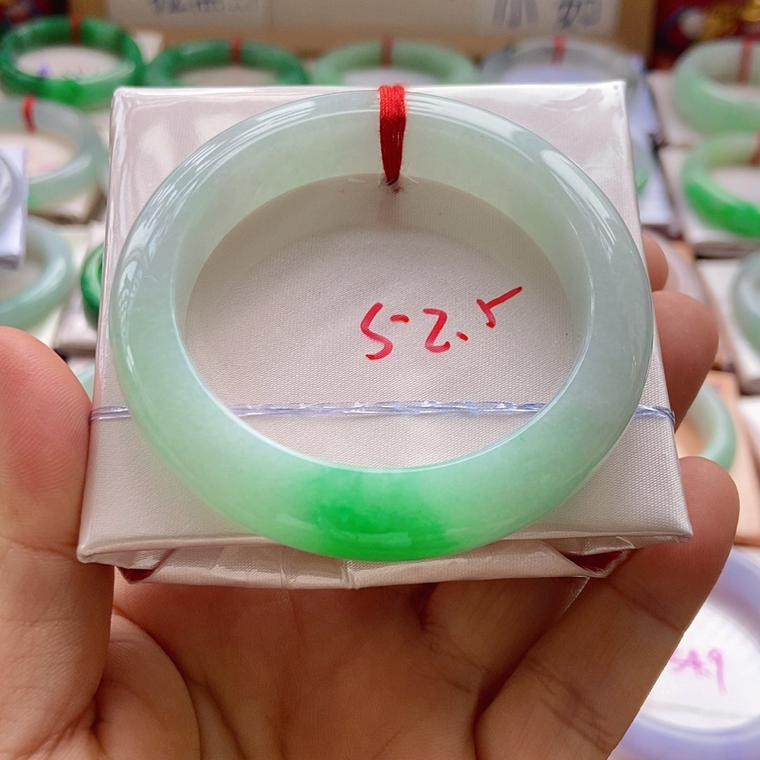 未镶嵌手镯翡翠9号