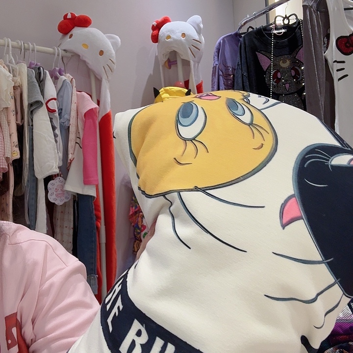 两件衣服特价不退不换