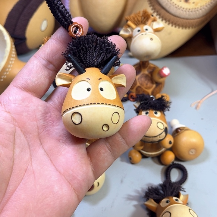 葫芦小牛挂件一个