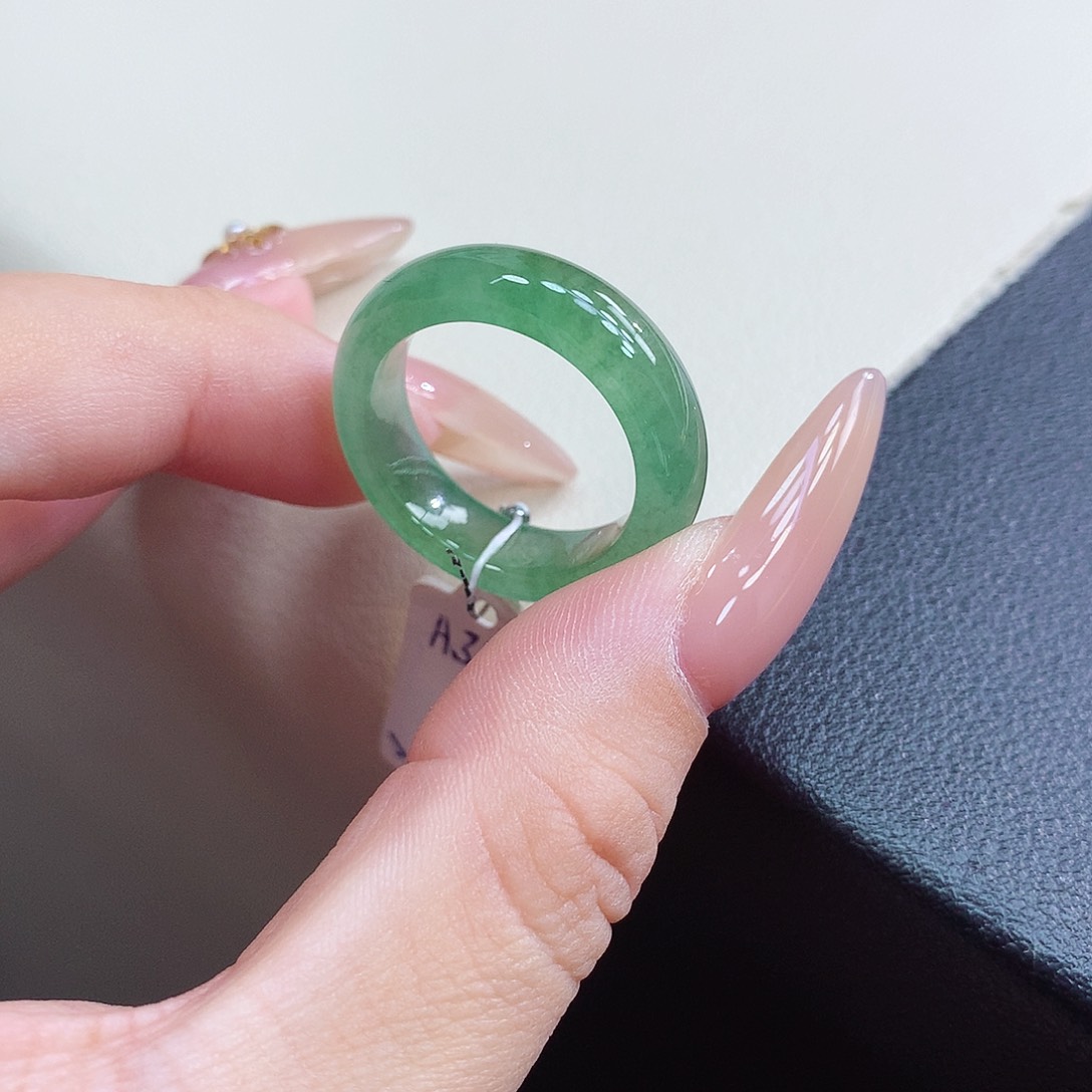 未镶嵌戒指翡翠18号