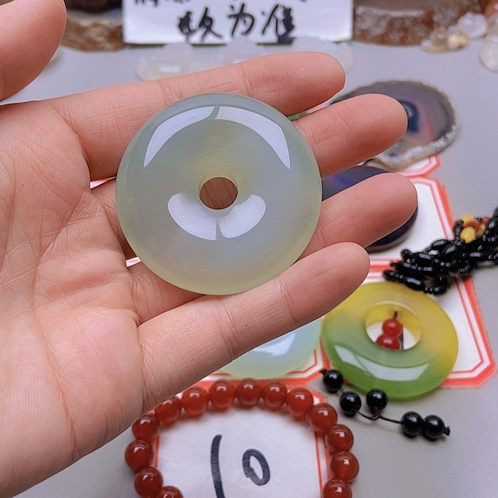 【闪购商品】未镶嵌玛瑙/玉髓珠宝半成品朝**天