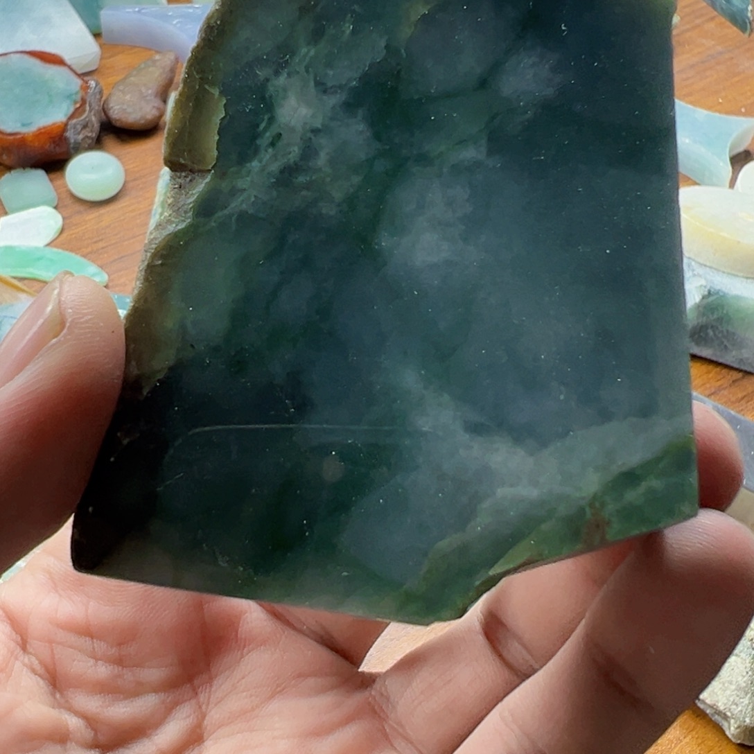 糊***涂翡翠未镶嵌颈饰材料