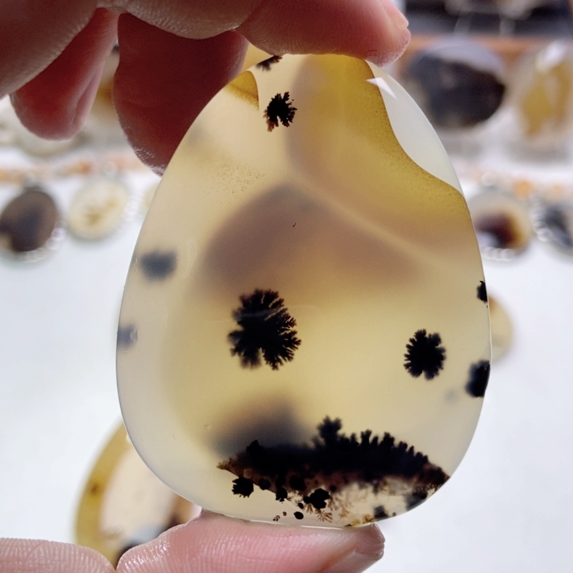 【闪购商品】玛瑙/玉髓颈饰未镶嵌