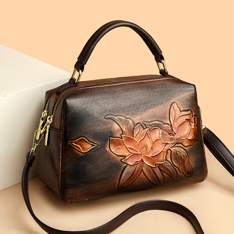 高级感女包2025新款民族风中国风浮雕手提包妈妈包单肩斜挎包8018