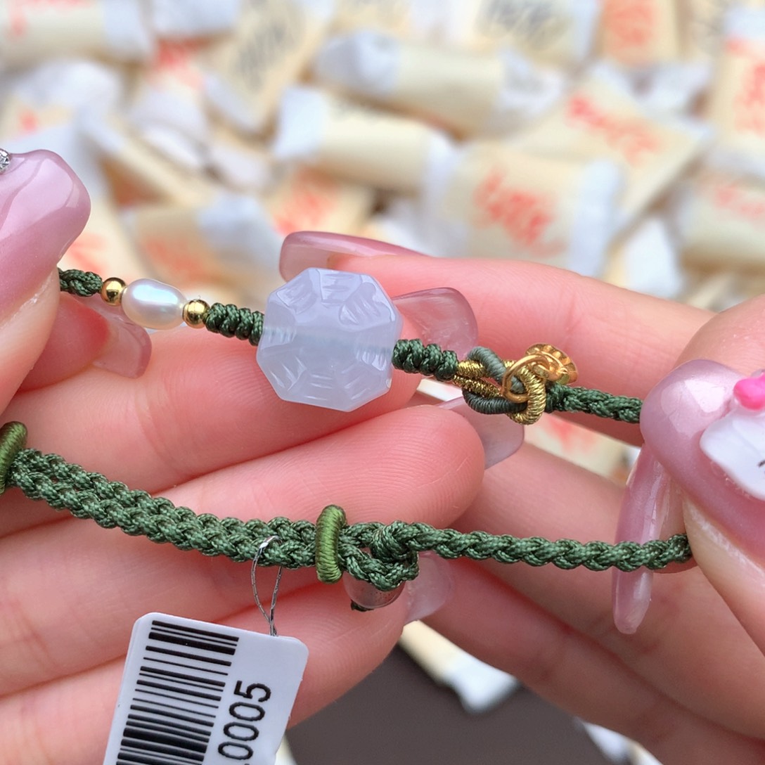 【闪购商品】翡翠手绳未镶嵌一