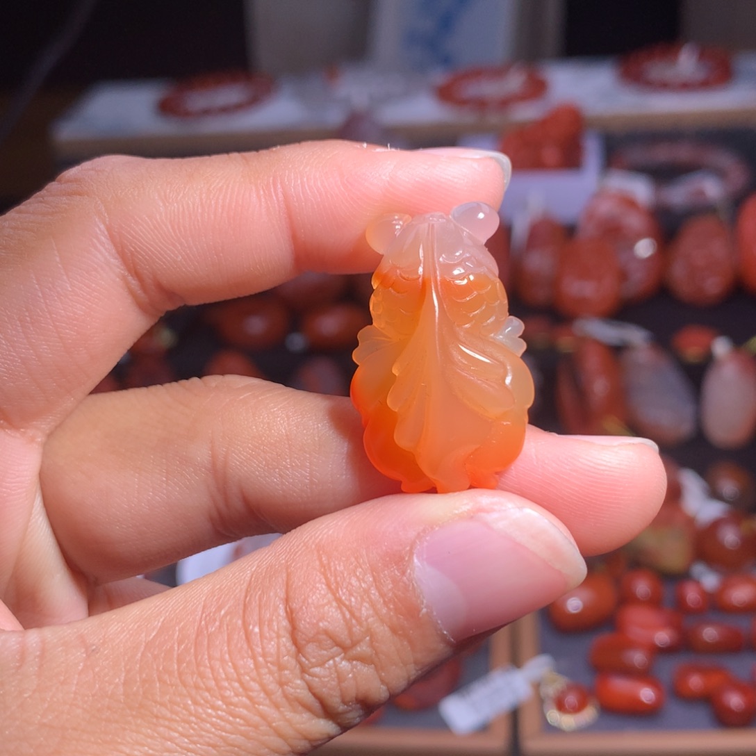 南红玛瑙未镶嵌珠宝半成品金鱼