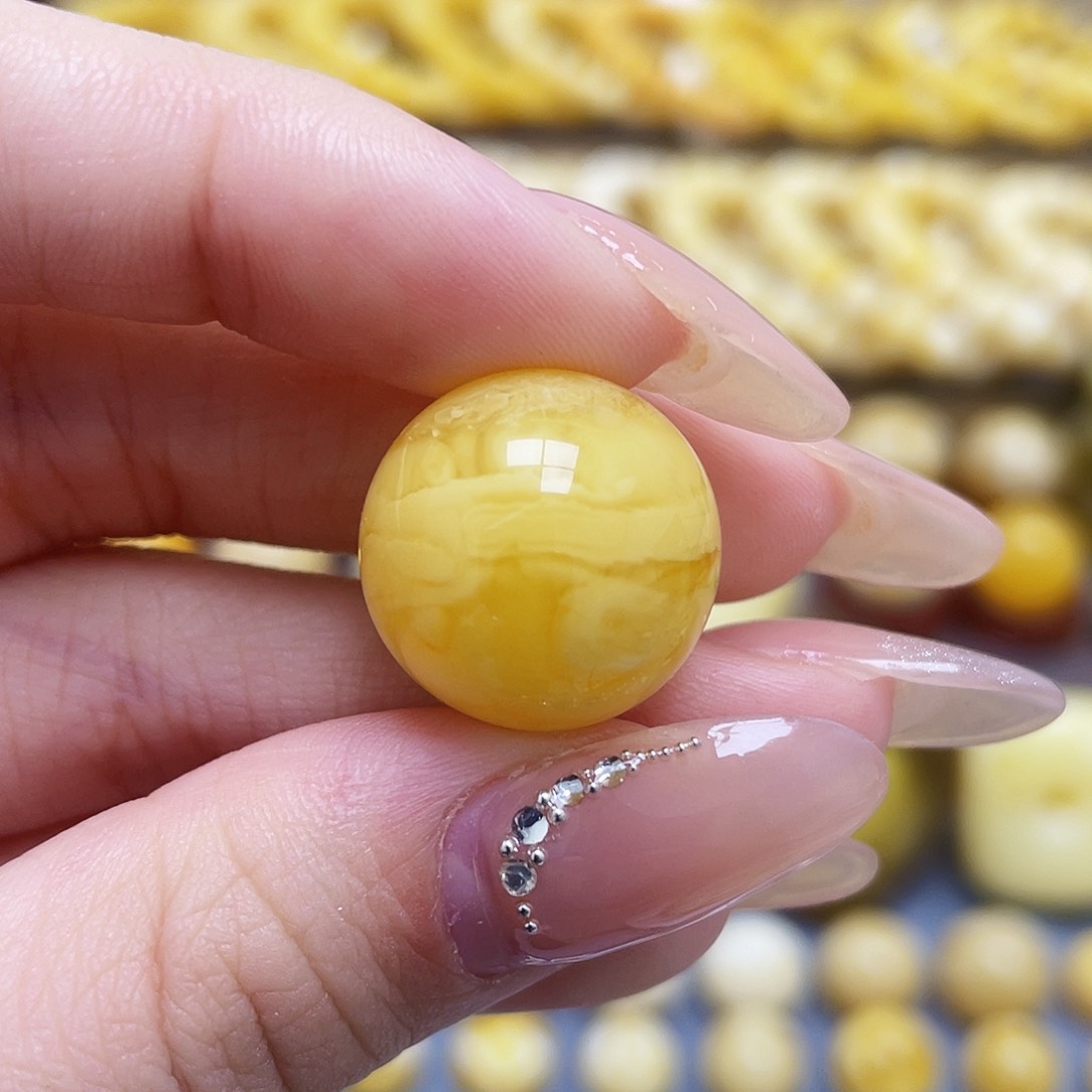 未镶嵌蜜蜡裸石17.9mm圆珠瑕疵